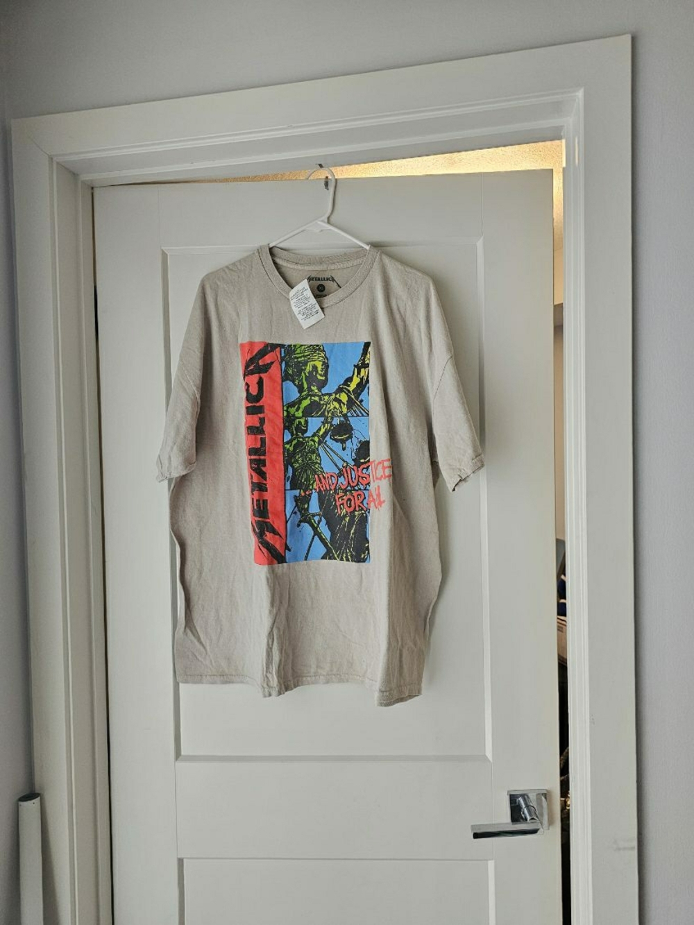 Metallica Graphic Tee in Beige with Red & Blue Print